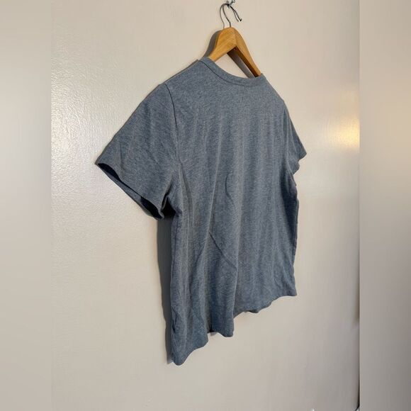 SALE! Women’s Gray Old Navy 30th Anniversary Tee Size L EUC - Picture 4 of 6